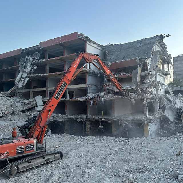 DOOSAN EKSKAVAToR 300LC (2022)