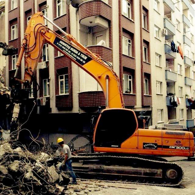 DOOSAN EKSKAVAToR 300LC